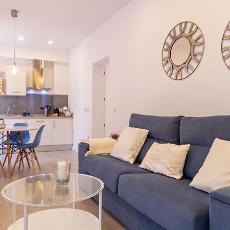 Nine O Clock San Luis Skyview Apartment Seville Exterior photo
