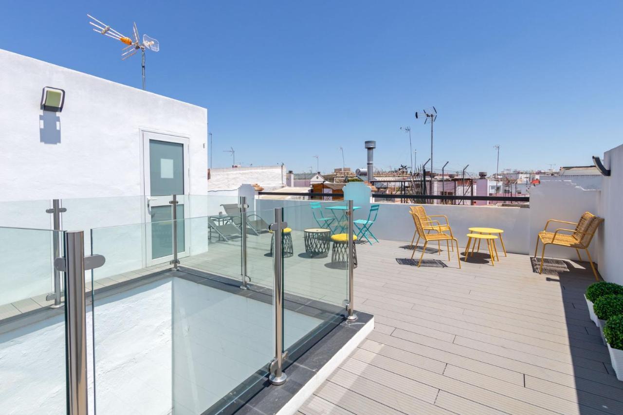 Nine O Clock San Luis Skyview Apartment Seville Exterior photo