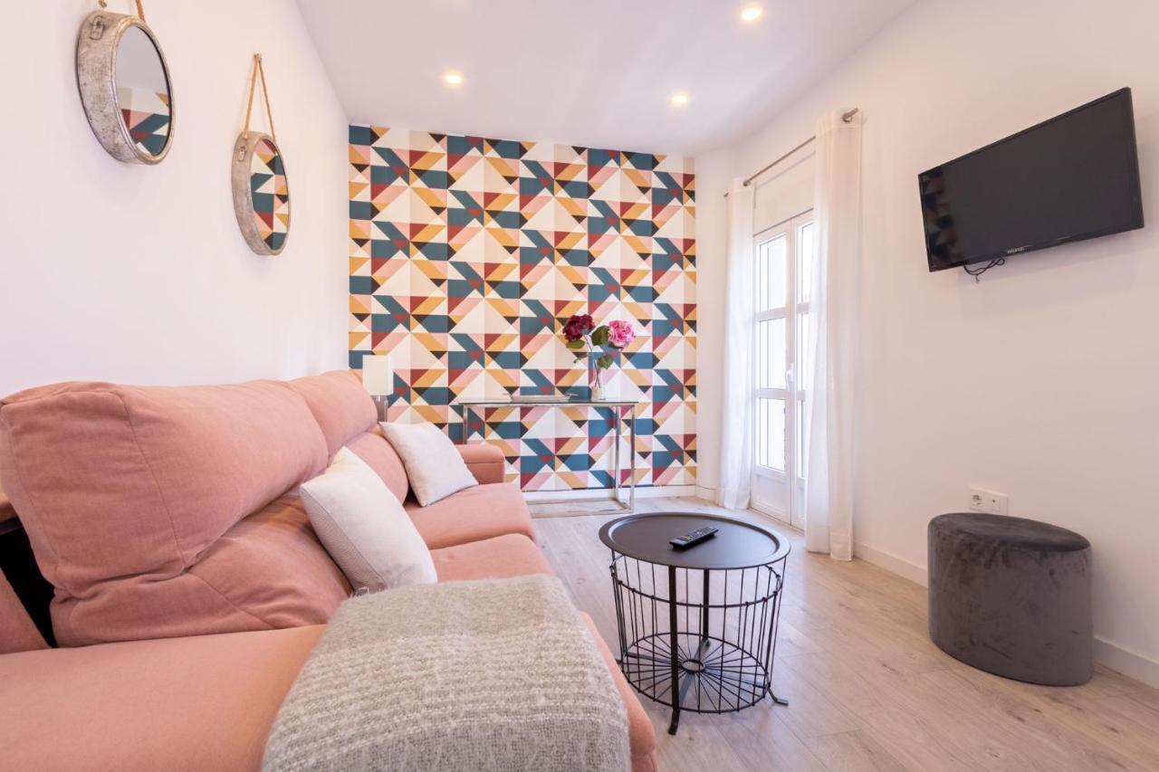 Nine O Clock San Luis Skyview Apartment Seville Exterior photo